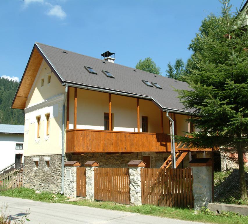 Domcek U Milana Villa Liptovske Revuce Bilik gambar